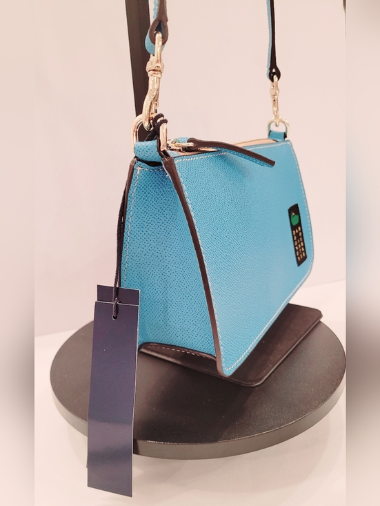 Dooney & Bourke Alpine Demi 20 With Dustbag - Picture 2 of 4